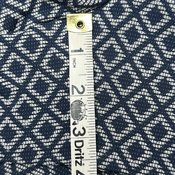 Banana Republic Factory Hampton Fit Geometric Print Navy and White Shorts Size 8 - Picture 10 of 10